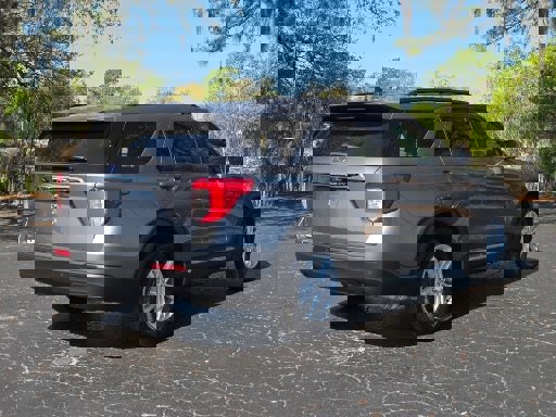 Certified 2024 Ford Explorer XLT image 7