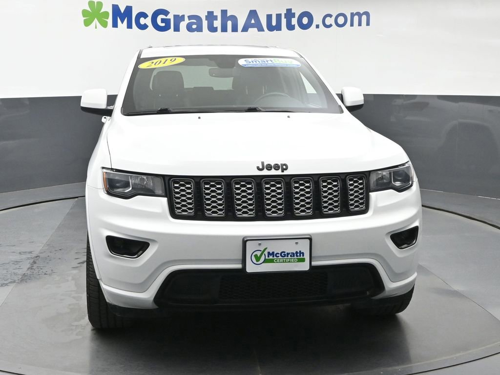 Used 2019 Jeep Grand Cherokee Altitude AWD/4WD image 4