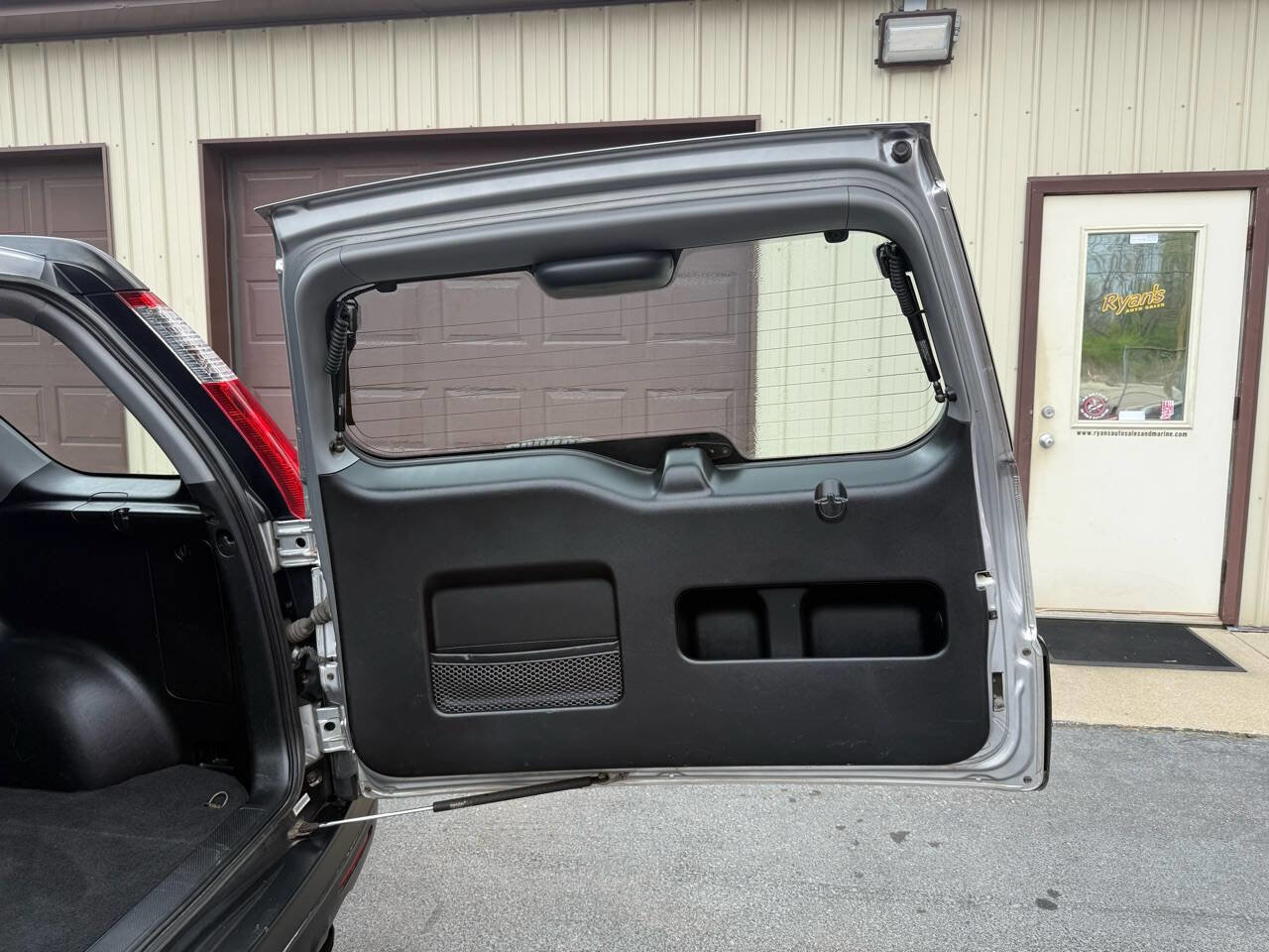 Used 2005 Honda CR-V LX image 54