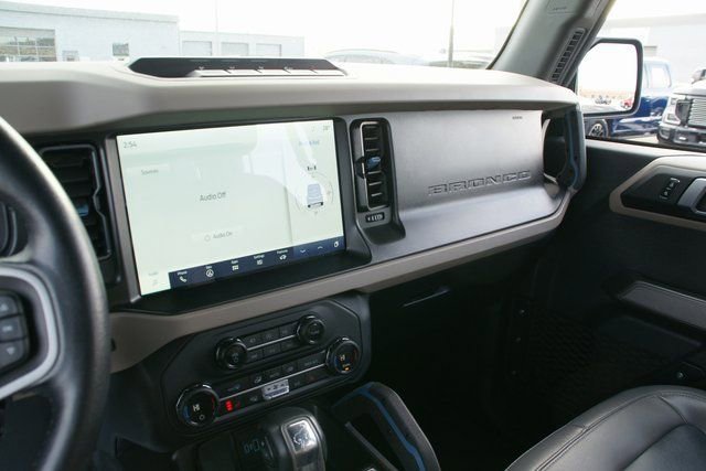 Used 2023 Ford Bronco Wildtrak image 21