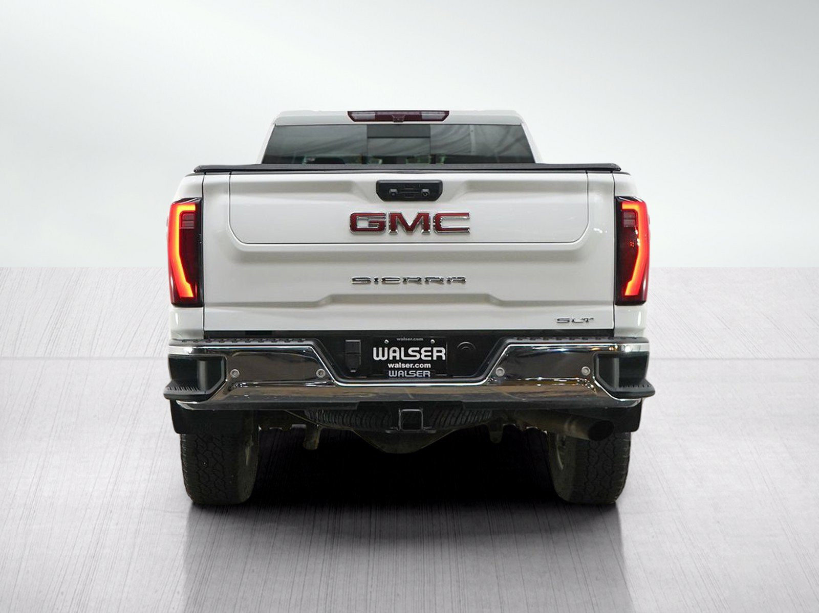 Used 2024 GMC Sierra 2500 SLT w/ SLT Convenience Package AWD/4WD image 5