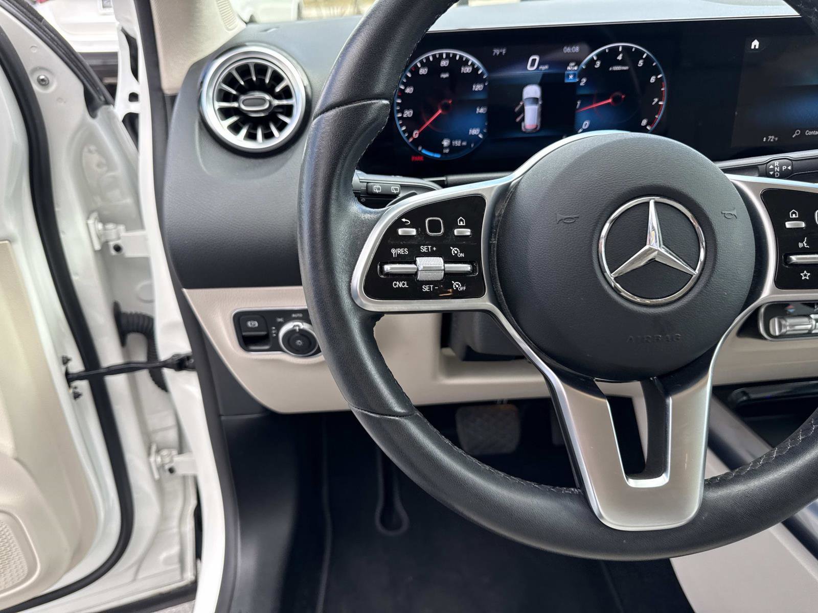 Used 2023 Mercedes-Benz GLA 250 image 26