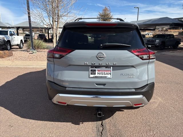 Used 2023 Nissan Rogue Platinum w/ Platinum Premium Package image 8