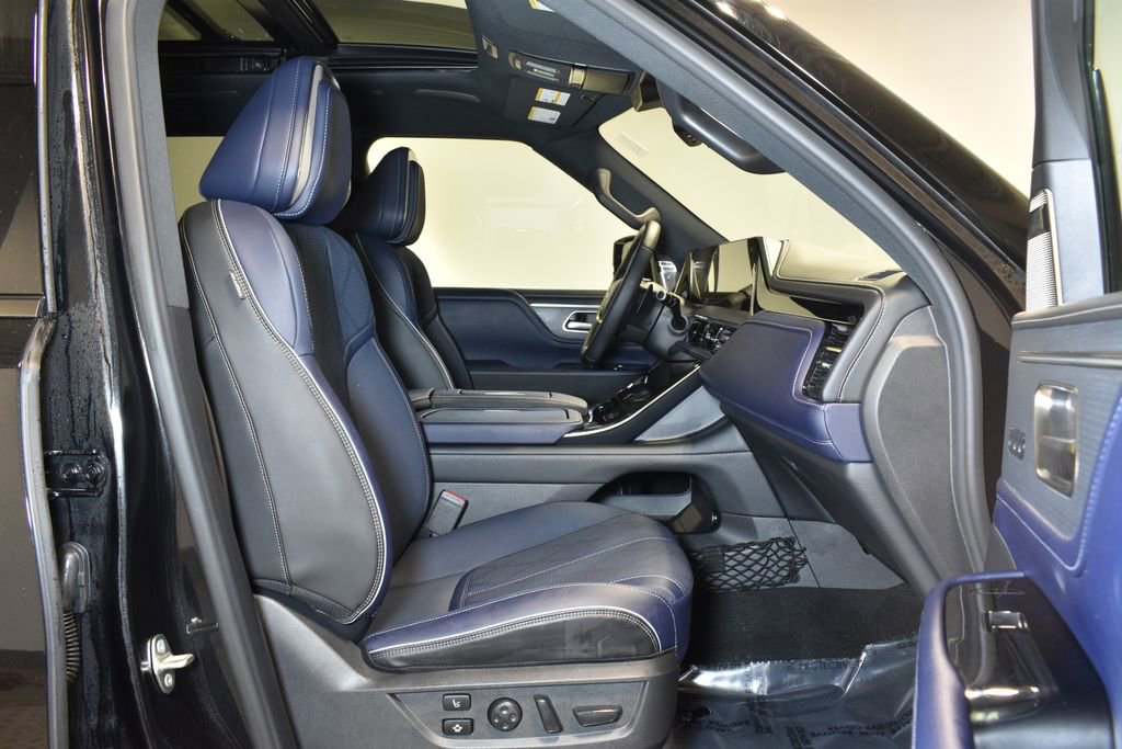 Used 2026 INFINITI QX80 4WD w/ Sport Exterior Package image 32