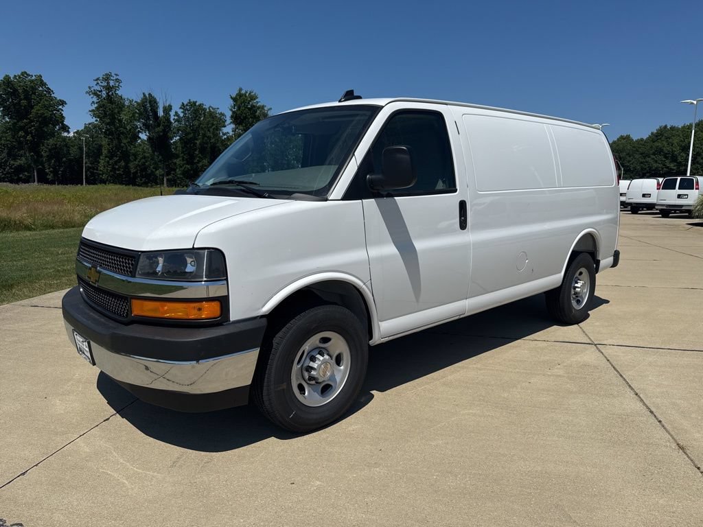 New 2025 Chevrolet Express 2500 w/ Driver Convenience Package RWD video 1