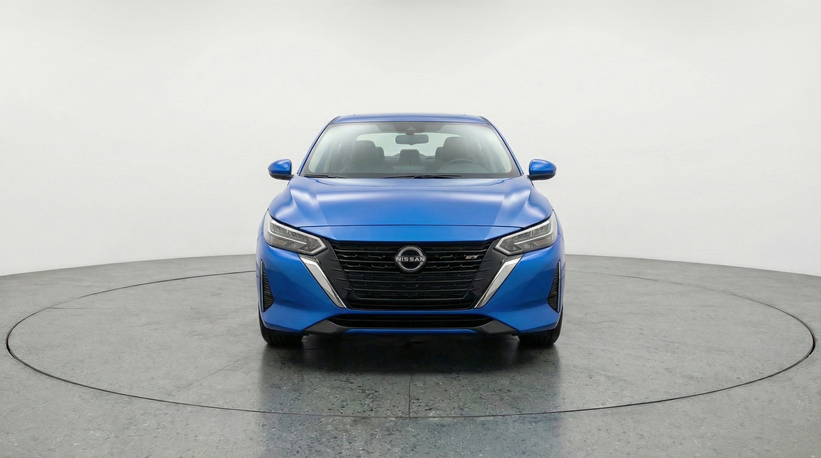 Used 2025 Nissan Sentra SV image 2