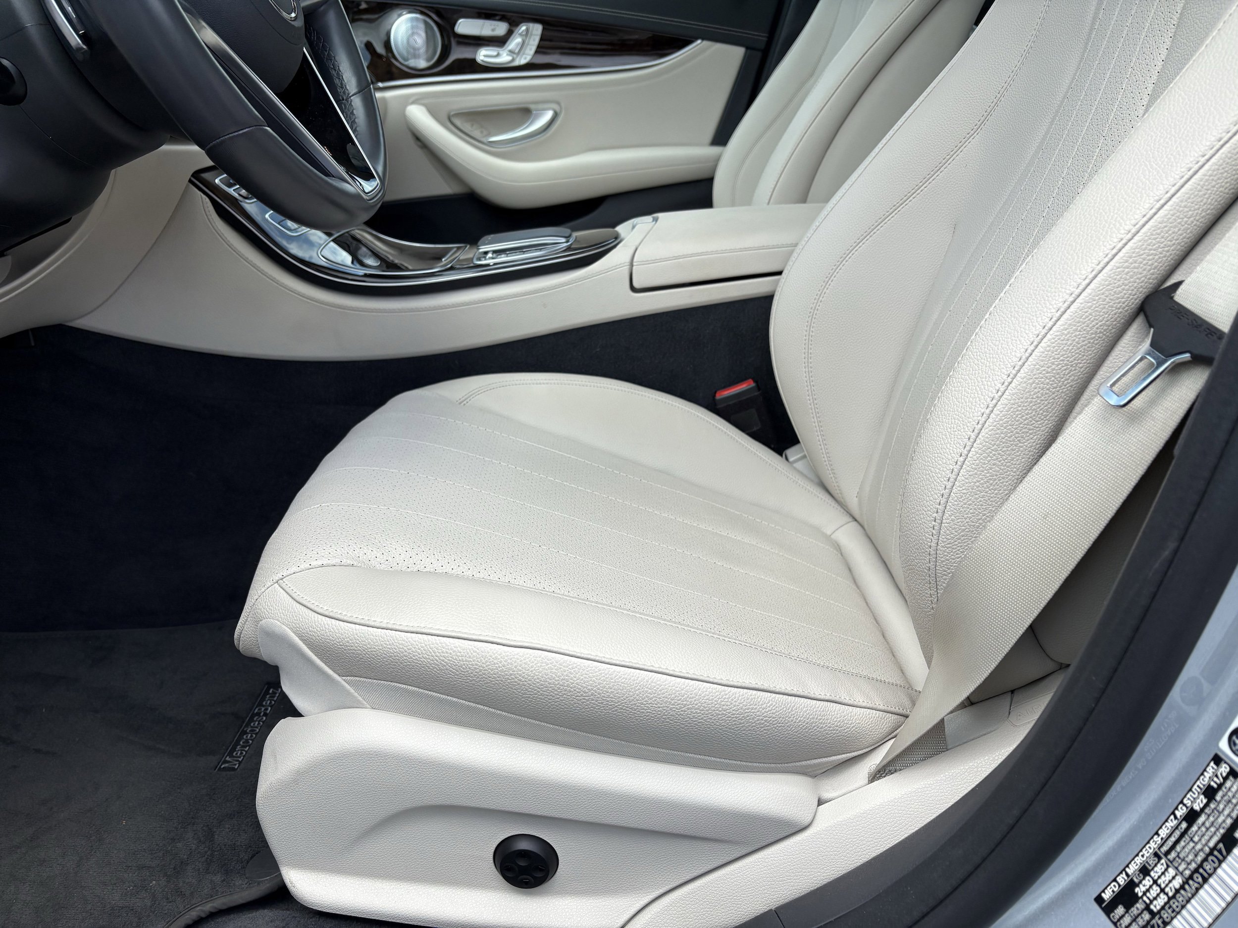 Used 2021 Mercedes-Benz E 350 4MATIC Sedan image 29