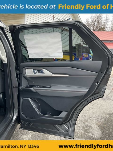Used 2026 Ford Explorer Active AWD/4WD image 43
