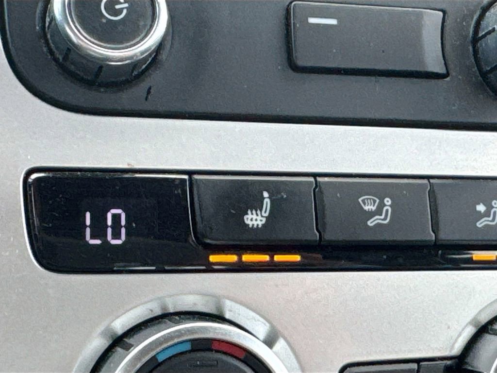 Used 2014 Volkswagen Eos w/ Sport Package FWD image 17