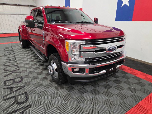 Used 2017 Ford F350 Lariat w/ FX4 Off-Road Package image 16