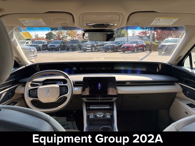 Used 2024 Lincoln Nautilus Reserve w/ Equipment Group 202A AWD/4WD image 15