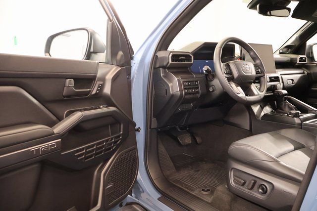 Certified 2026 Toyota 4Runner TRD Off-Road Premium image 9