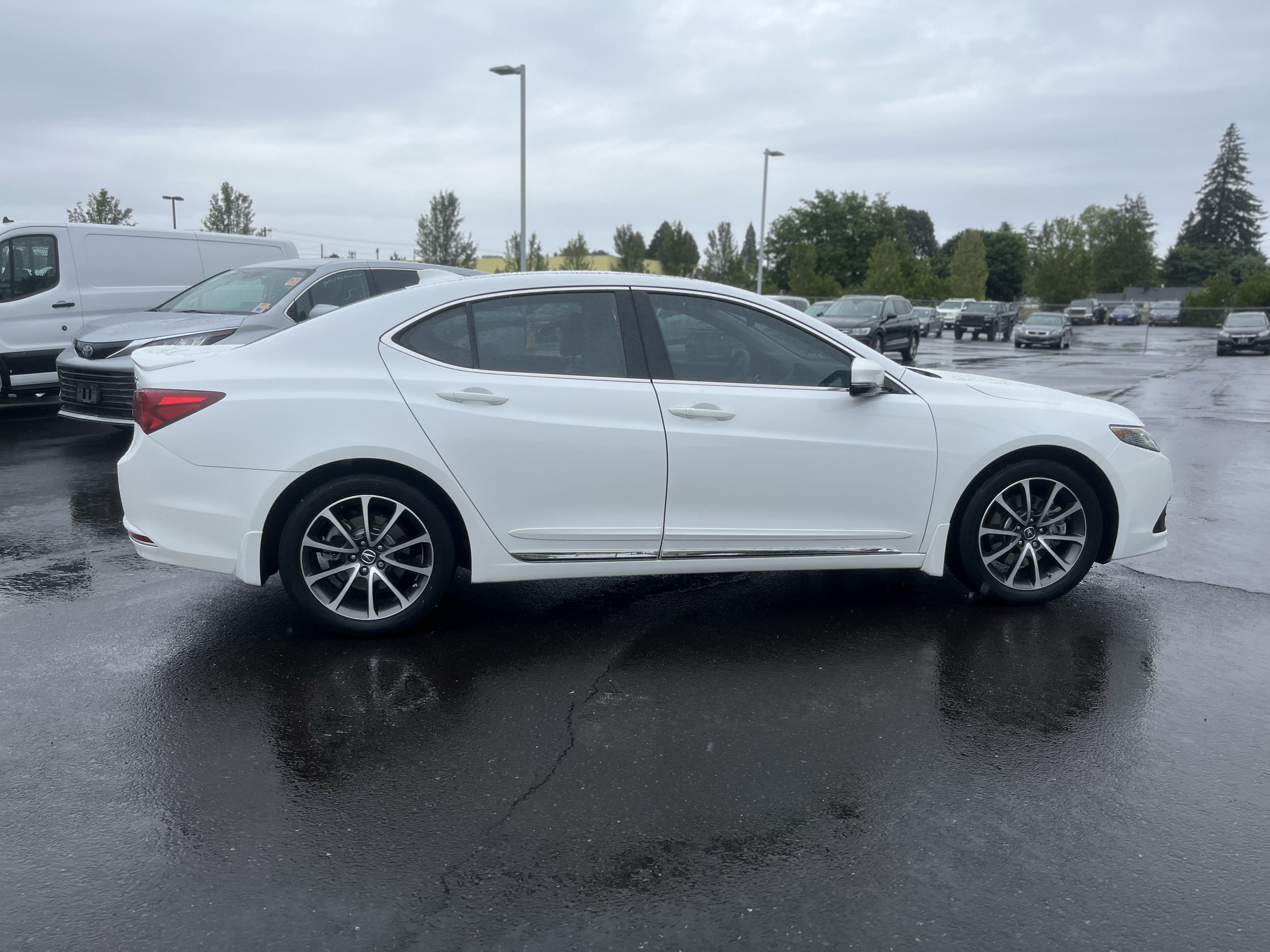 Used 2016 Acura TLX V6 SH-AWD w/ Technology Pkg image 6