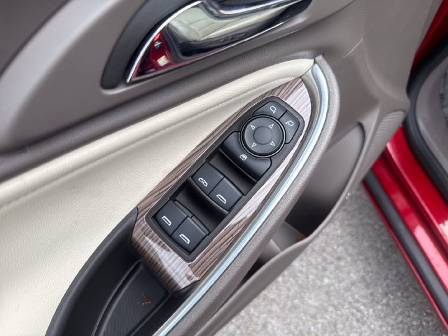 Used 2023 Chevrolet Malibu LT FWD image 10