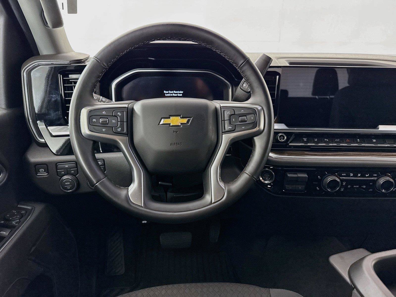 Used 2025 Chevrolet Silverado 3500 LT w/ Safety Package AWD/4WD image 30