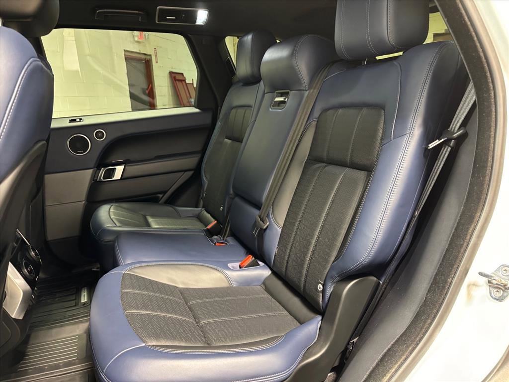 Used 2018 Land Rover Range Rover Sport HSE Dynamic image 30