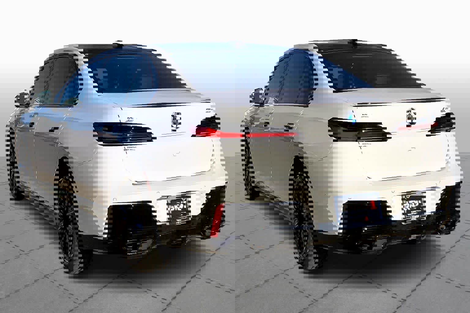 New 2025 BMW 760i xDrive w/ Luxury Rear Seating Package image 11