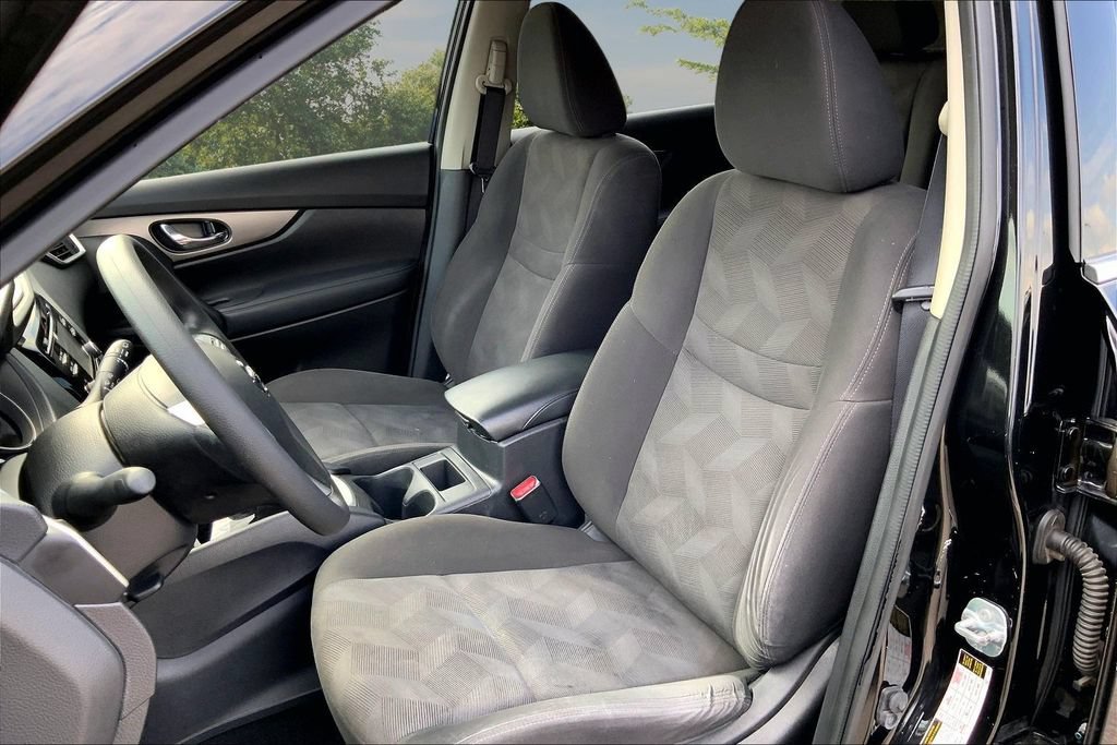Used 2016 Nissan Rogue S FWD image 21
