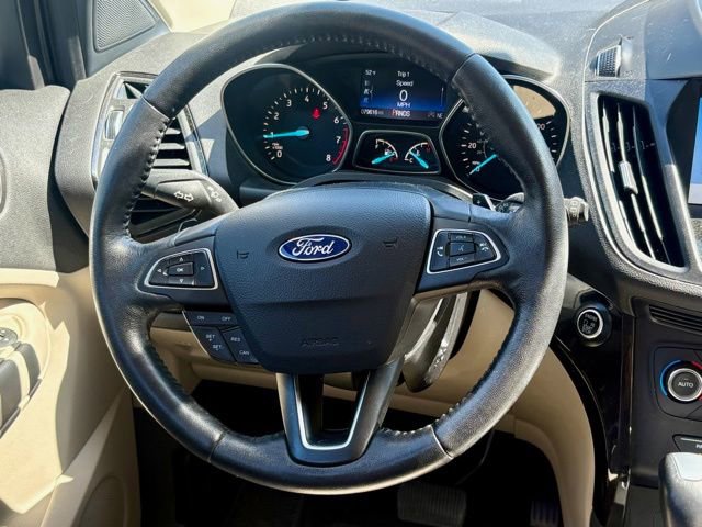 Used 2017 Ford Escape Titanium image 20