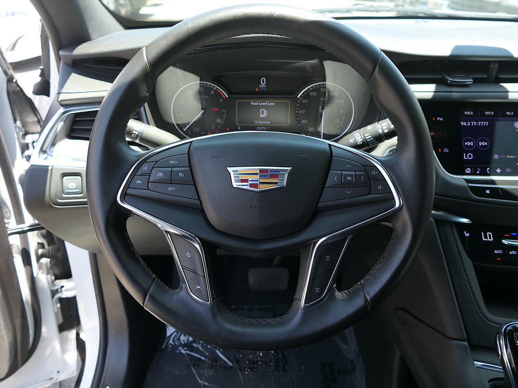 Used 2023 Cadillac XT5 Luxury FWD image 16