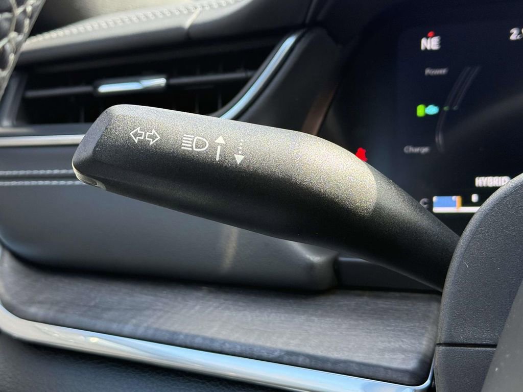 Used 2023 Jeep Grand Cherokee Overland w/ Luxury Tech Group IV image 23