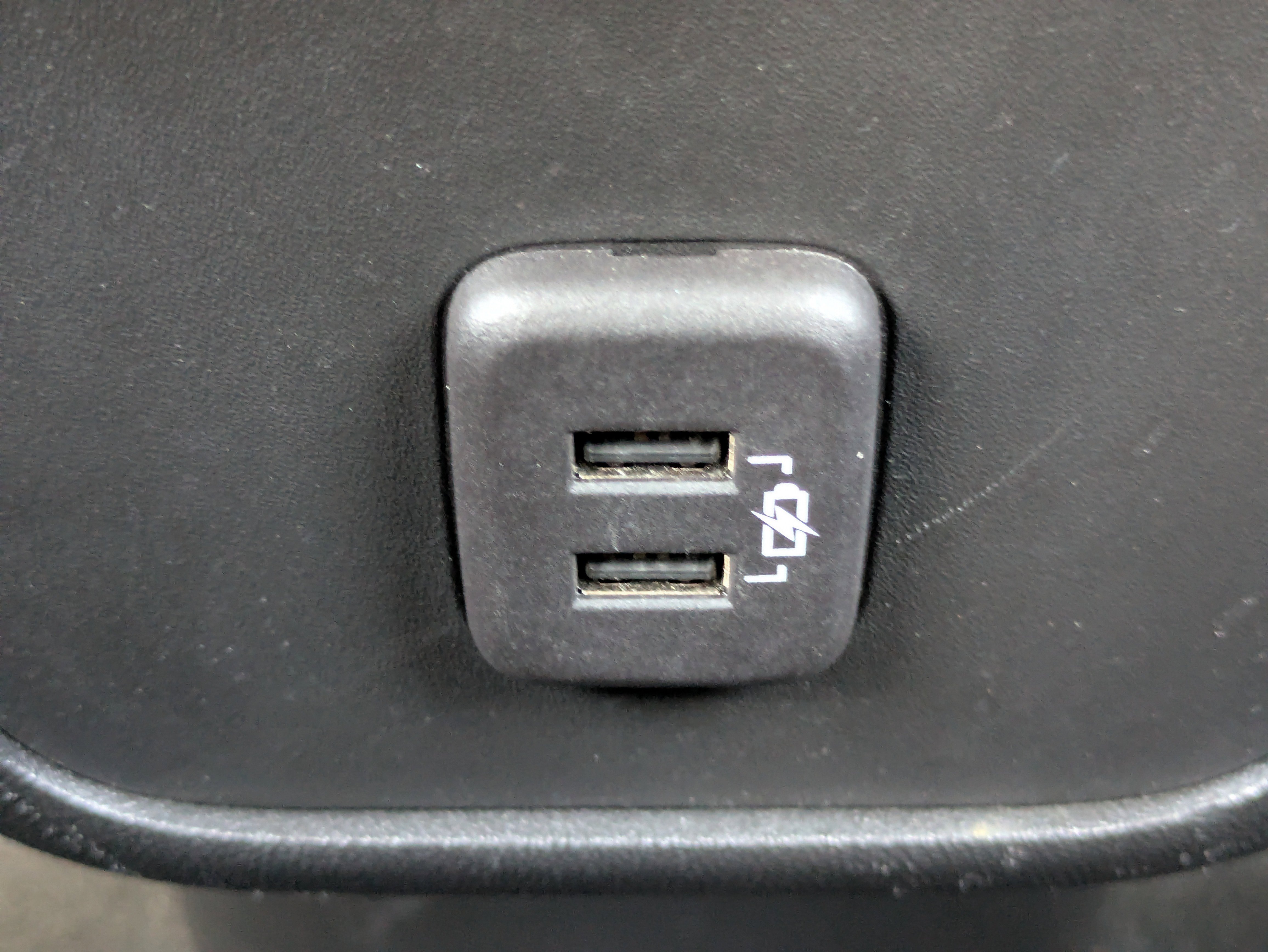 Used 2023 Chevrolet Equinox LT w/ Driver Convenience Package image 10