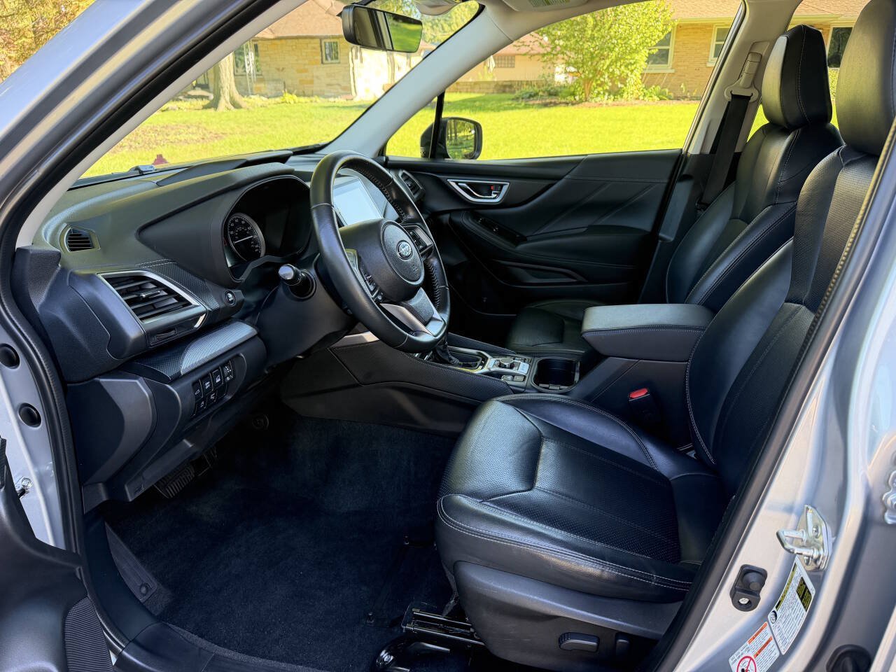 Used 2019 Subaru Forester Limited w/ Popular Package #3 AWD/4WD image 9