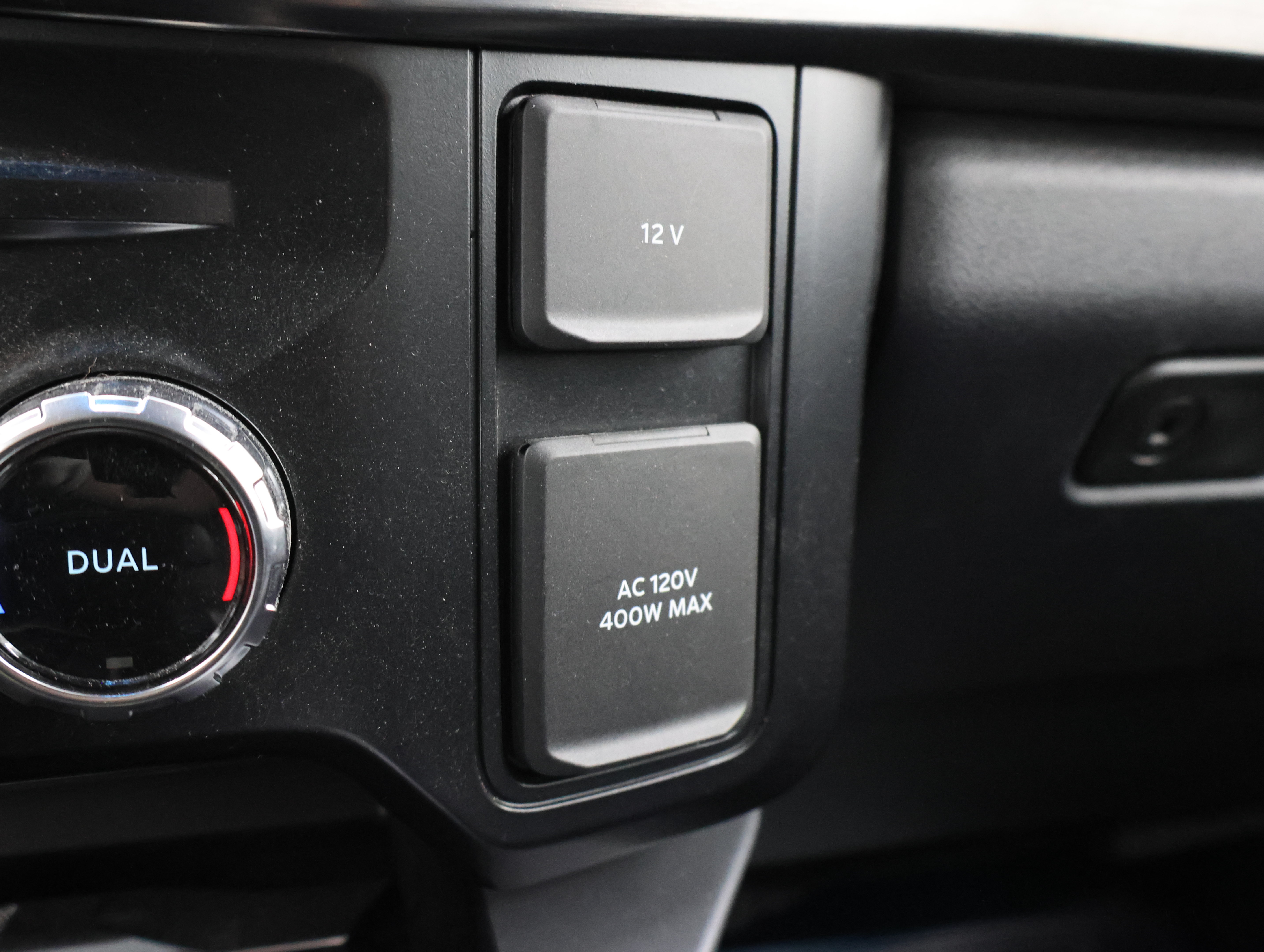 Used 2025 Ford F250 Lariat w/ Lariat Ultimate Package AWD/4WD image 54
