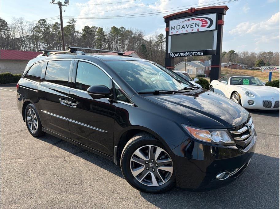 Used 2016 Honda Odyssey Touring image 1