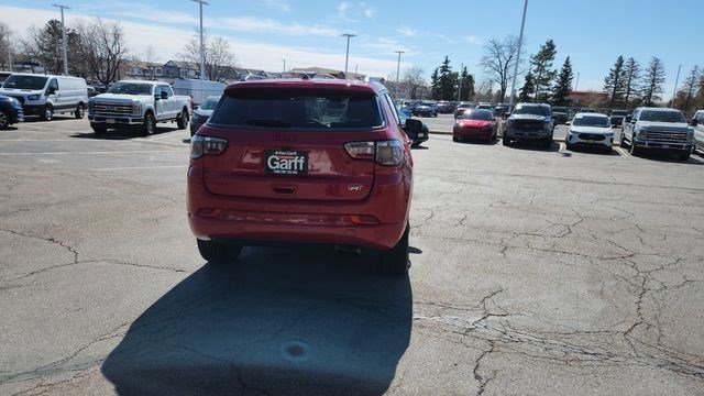 Used 2022 Jeep Compass Limited image 13