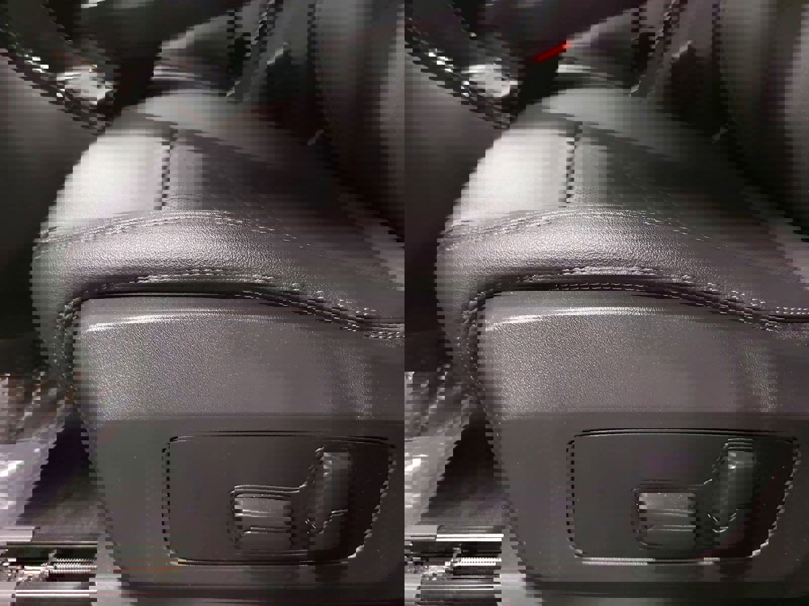 Used 2023 BMW X1 xDrive28i w/ Premium Package image 31