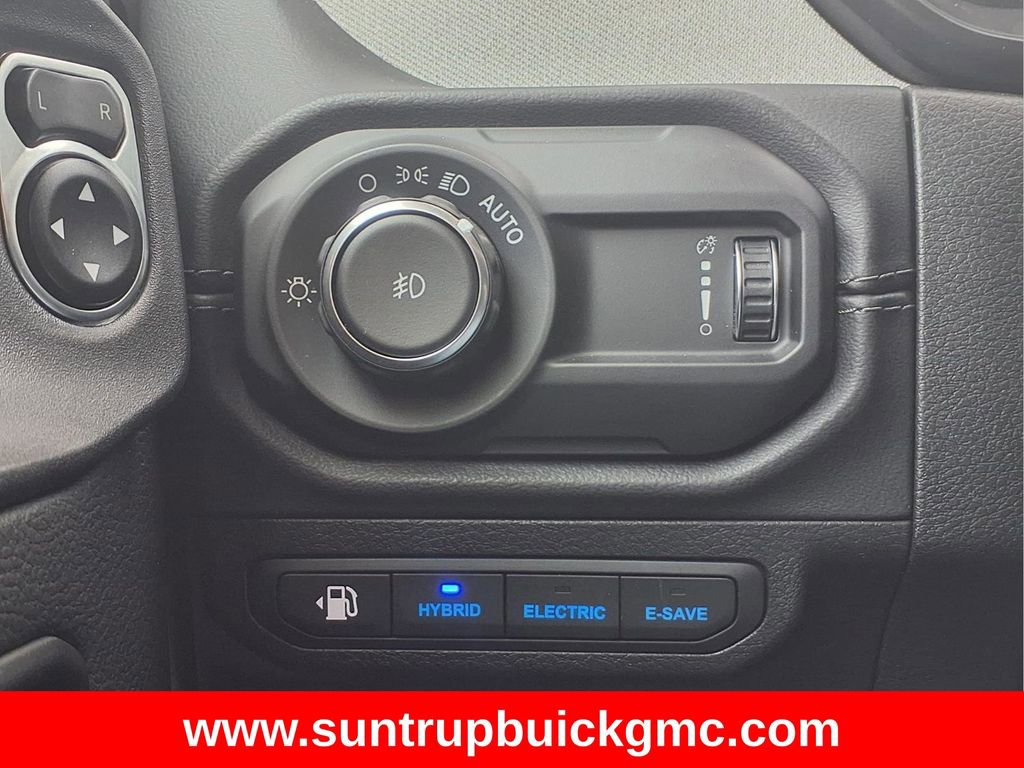 Used 2024 Jeep Wrangler Unlimited Sahara image 29