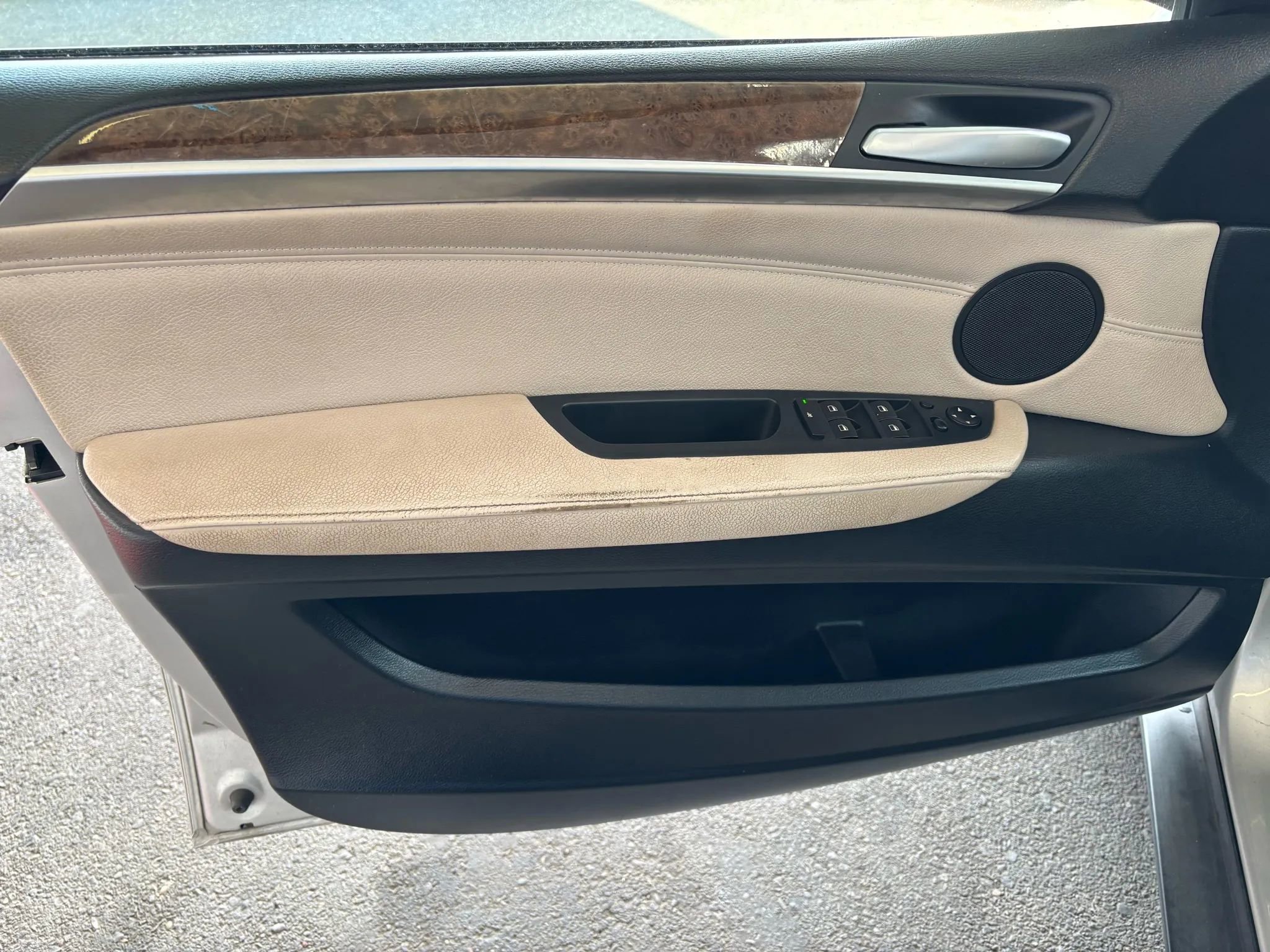 Used 2012 BMW X5 xDrive35i w/ Convenience Pkg image 12