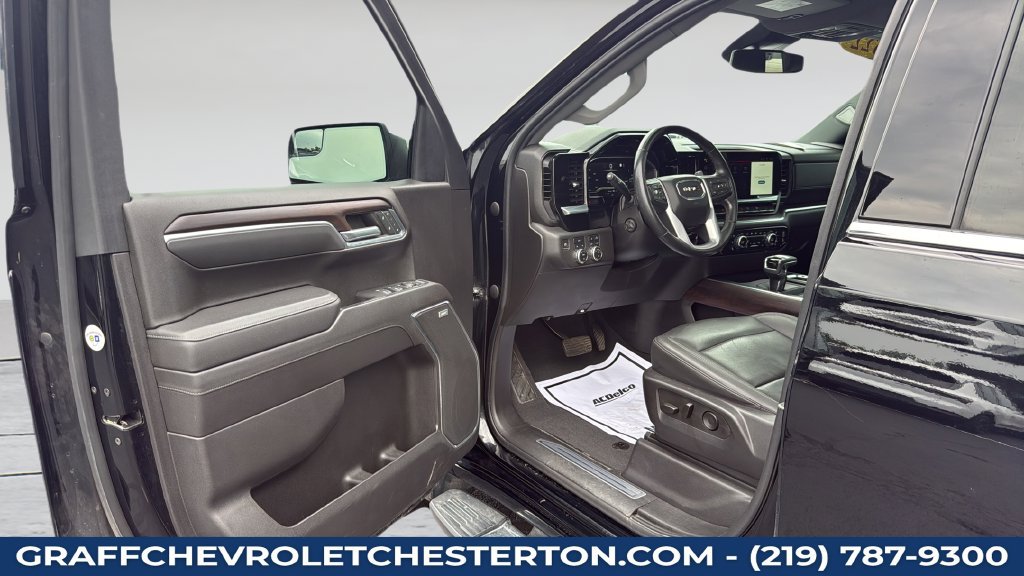 Used 2022 GMC Sierra 1500 SLT w/ SLT Convenience Package AWD/4WD image 24