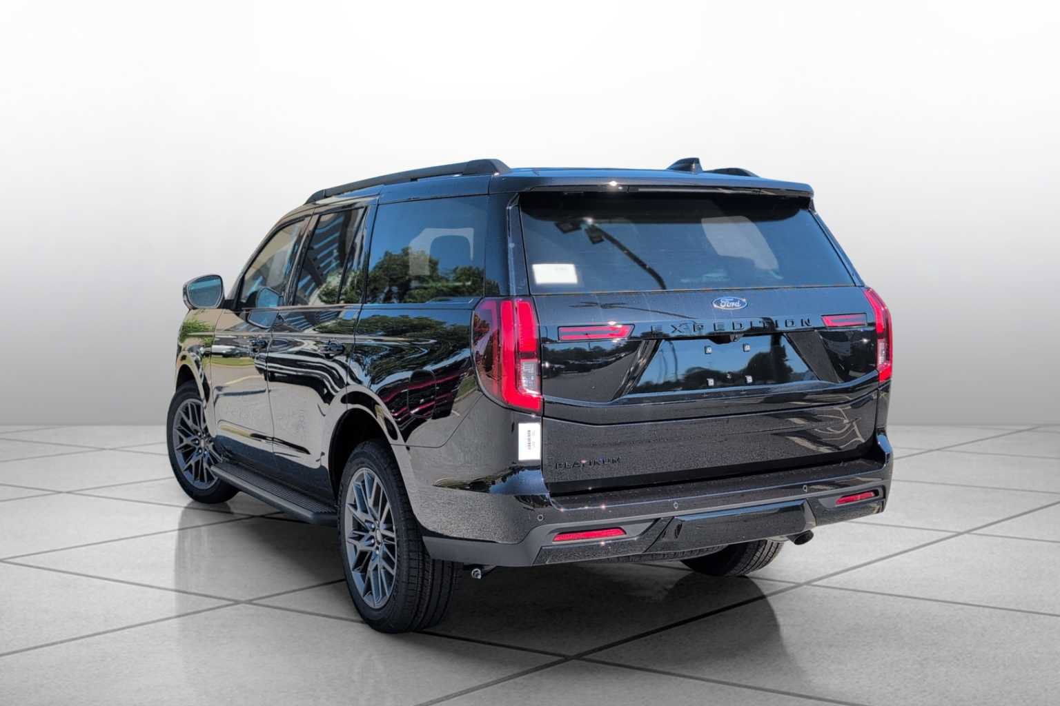 New 2026 Ford Expedition Platinum w/ Stealth Appearance Package AWD/4WD image 13