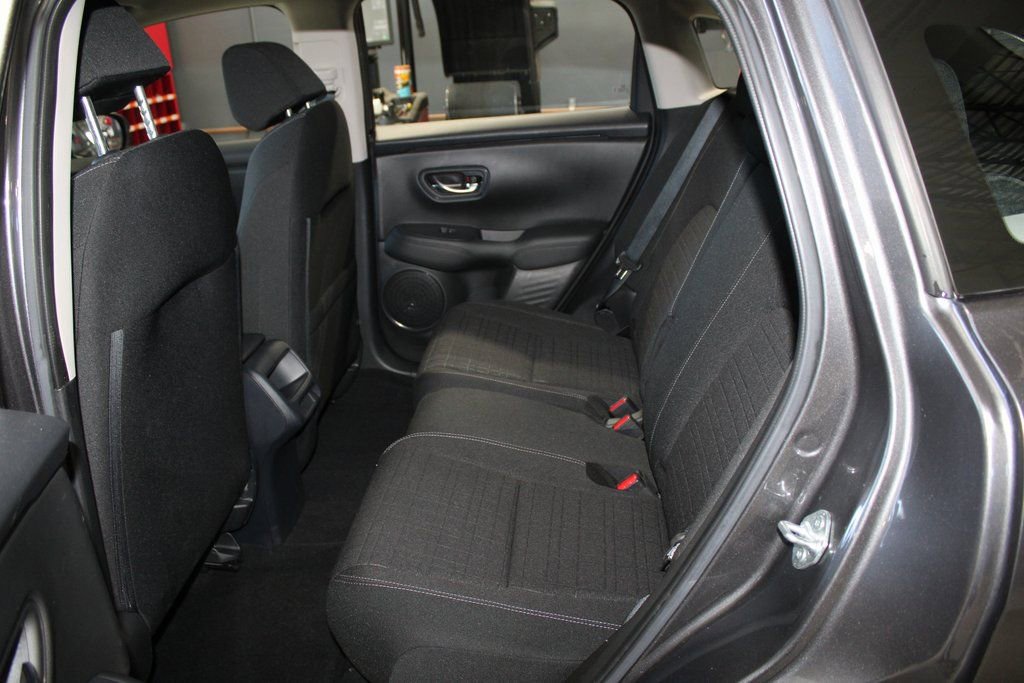 Used 2024 Honda HR-V LX image 17