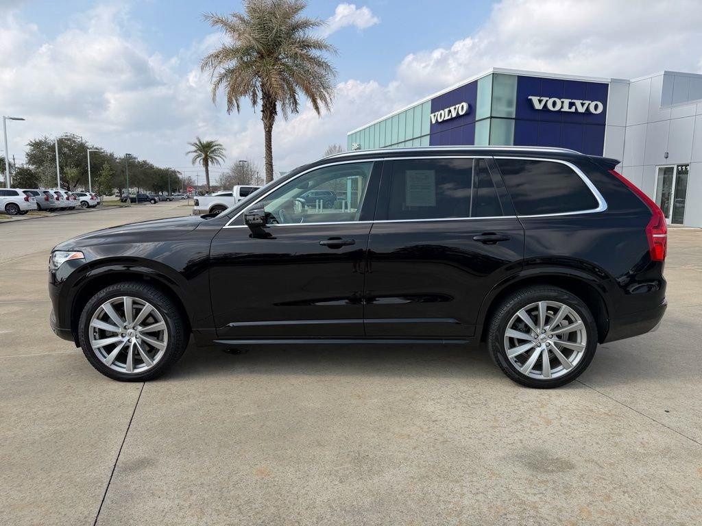 Used 2020 Volvo XC90 T6 Momentum image 2