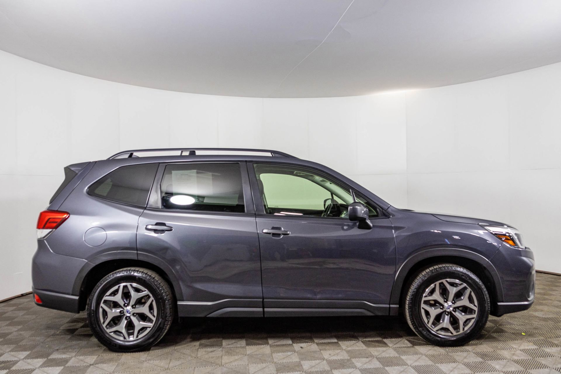 Used 2020 Subaru Forester Premium image 14