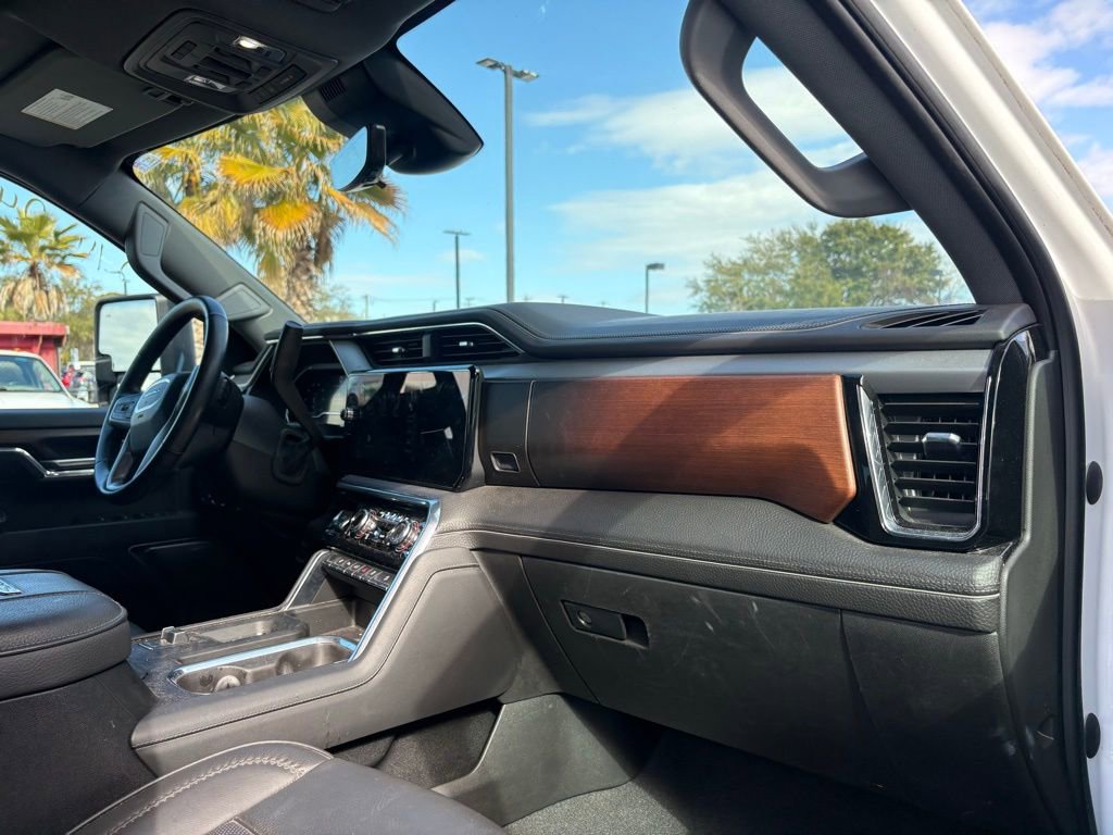 Used 2024 GMC Sierra 2500 Denali w/ Denali Reserve Package image 16