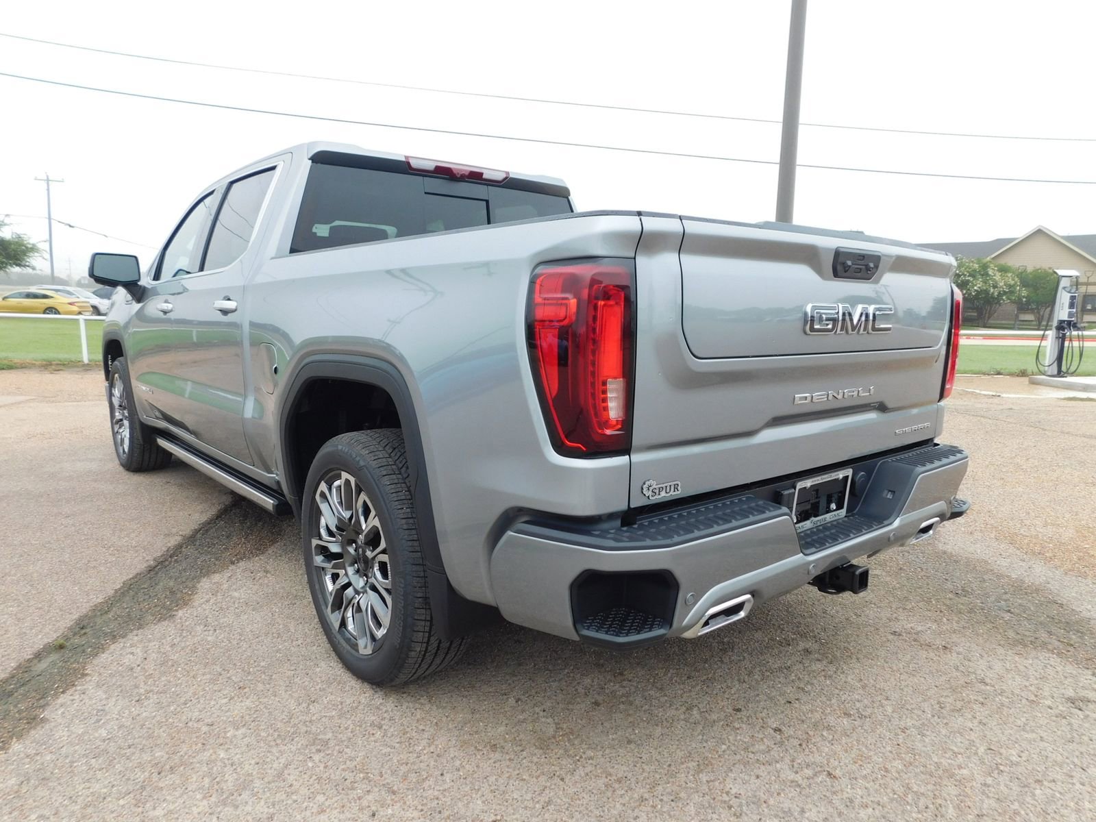 New 2025 GMC Sierra 1500 Denali Ultimate image 3