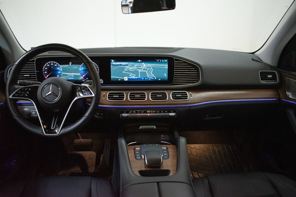 Used 2025 Mercedes-Benz GLE 350 4MATIC image 11