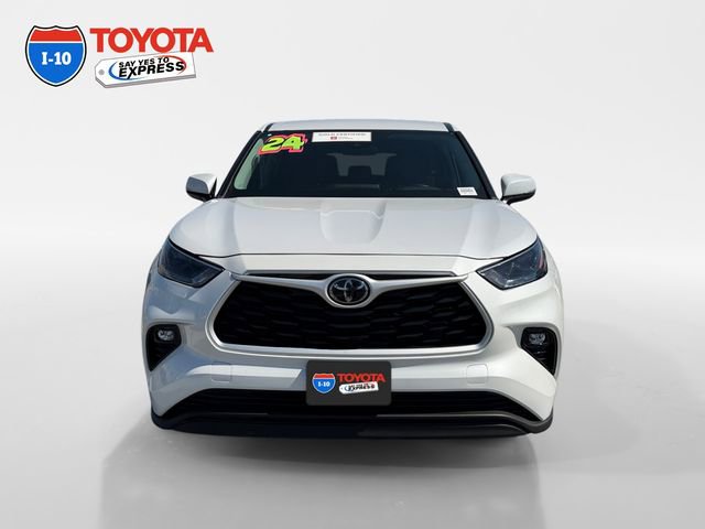 Certified 2024 Toyota Highlander LE AWD/4WD image 8