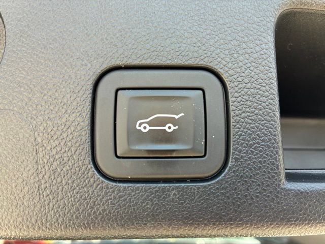 Used 2025 Chevrolet Equinox LT w/ Convenience Package II AWD/4WD image 8