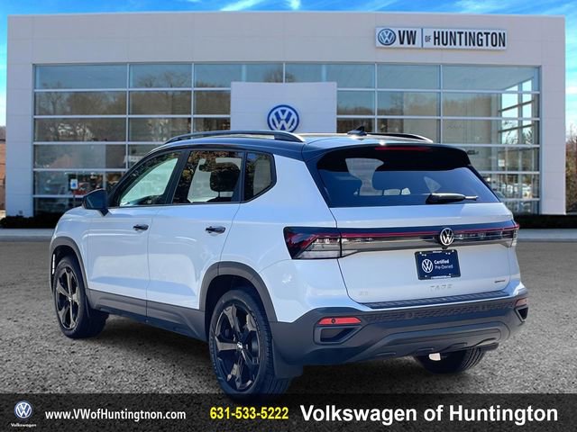 Certified 2025 Volkswagen Taos SE w/ Taos Adventure Package (SXB) image 4