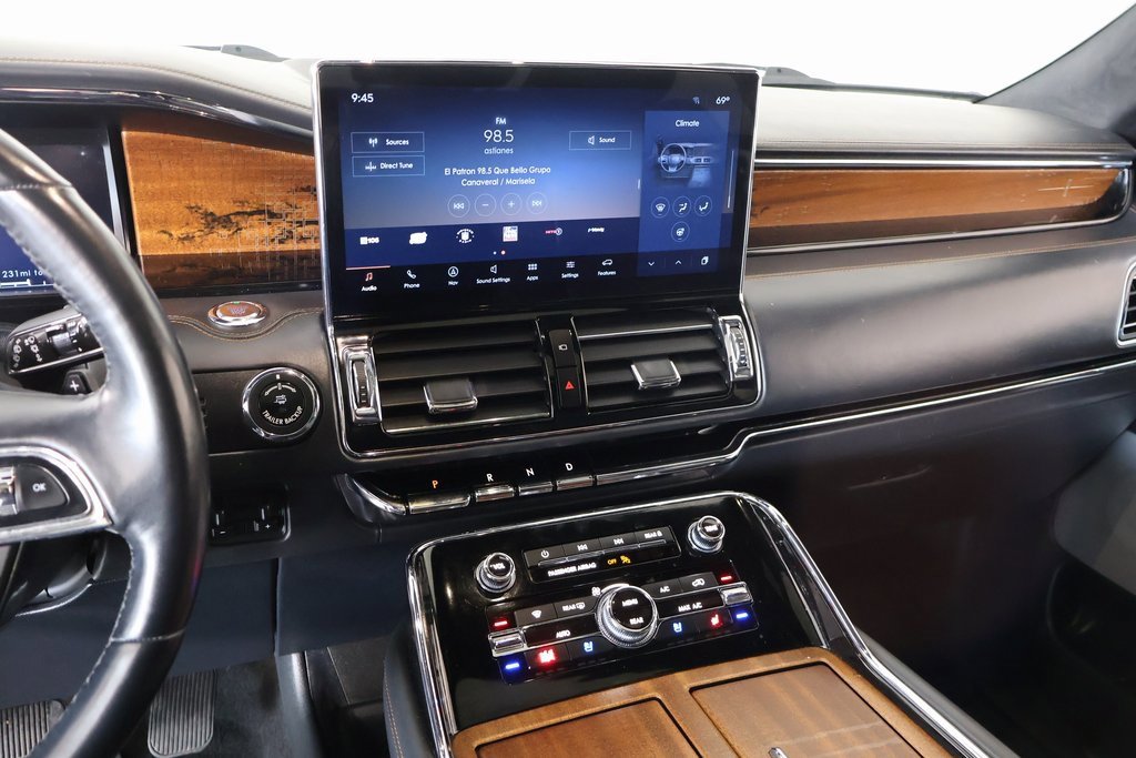 Used 2023 Lincoln Navigator L Black Label image 5