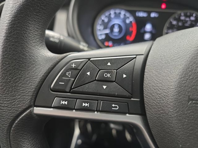 Used 2019 Nissan Kicks SV FWD image 35