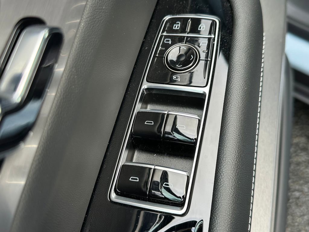 New 2026 Cadillac Vistiq Sport image 22