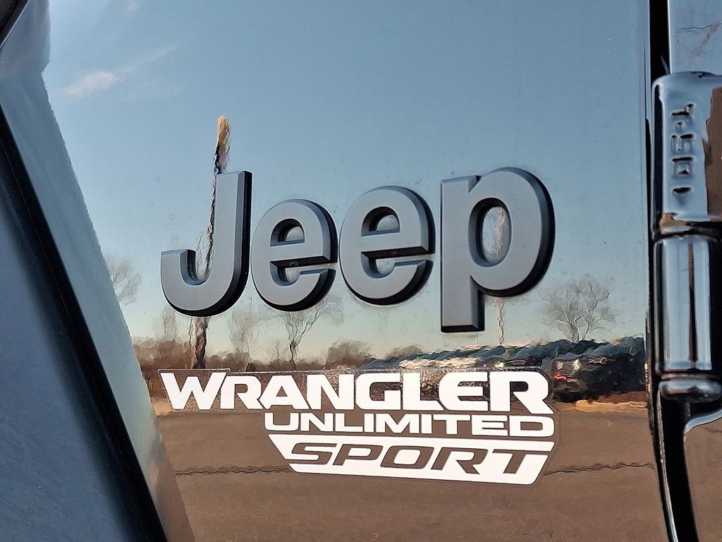 Used 2021 Jeep Wrangler Unlimited Sport image 31