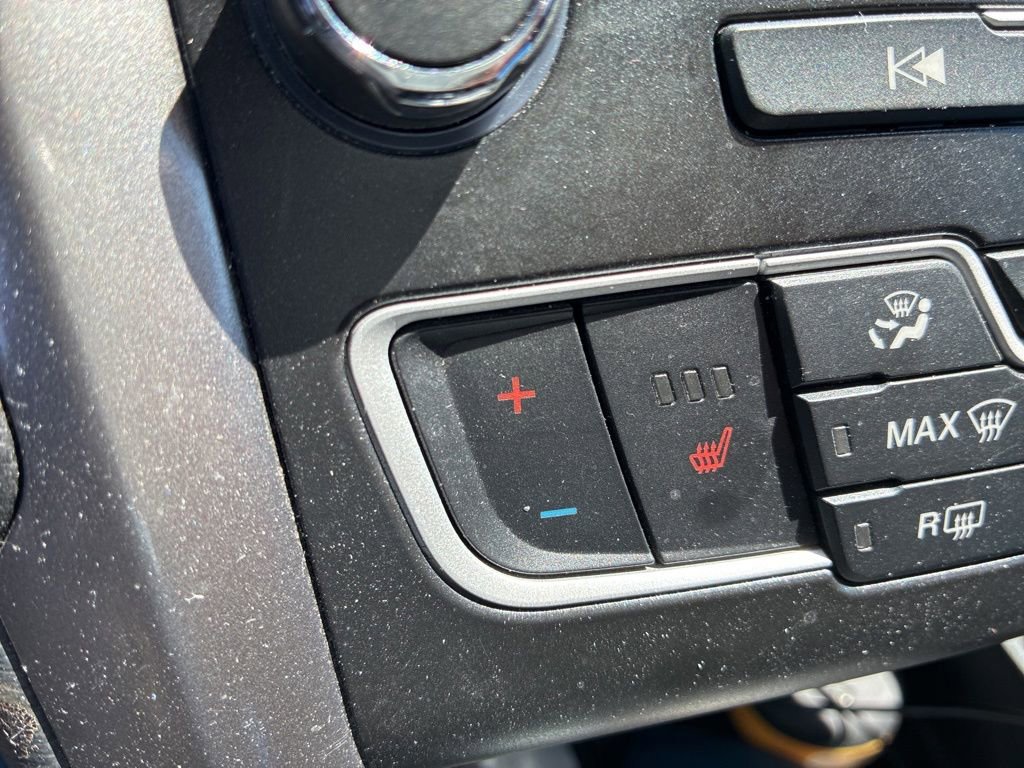 Used 2019 Ford Fusion SEL FWD image 18