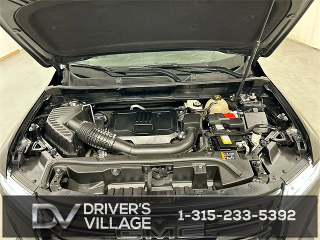 Used 2023 GMC Acadia SLE w/ Driver Convenience Package image 24